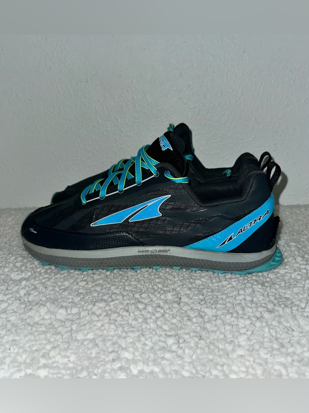 Altra Superior 3.0 Womens Blue Athletic Lace Up Trail Running Shoes Size 10.5